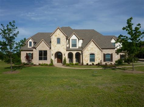 Zillow lucas tx - Feb 29, 2024 · 1617 Cayden Trl, Lucas, TX 75002 is currently not for sale. The 3,740 Square Feet single family home is a 4 beds, 5 baths property. This home was built in 2019 and last sold on 2024-02-29 for $--. View more property details, sales history, and Zestimate data on Zillow. 